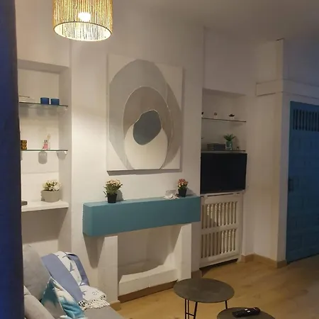 Апартаменти Cozy Boho With Stunning Sea Views *