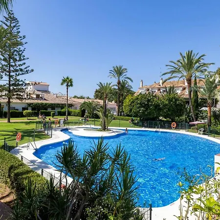 Cozy Boho With Stunning Sea Views *